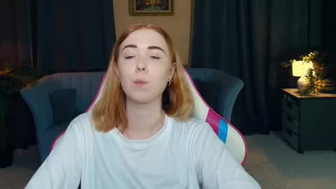 Nelli online show from December 2025 08:40:01 PM