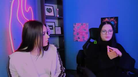 Snapshot of nellyfae chatting on February 2026 02:35:01 PM nellyfae online show from February 2026 02:35:01 PM