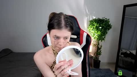 Snapshot of nellysunrise_1 chatting on October 2025 12:12:02 AM nellysunrise_1 online show from October 2025 12:12:02 AM