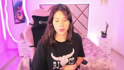 nenaarisk online show from March 2026 02:11:02 PM