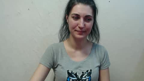 Nensy online show from March 2025 01:38:02 PM