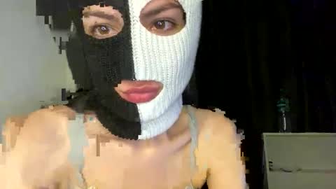 Snapshot of nensyxgenry chatting on May 2026 12:28:02 AM Fieryblow online show from May 2026 12:28:02 AM