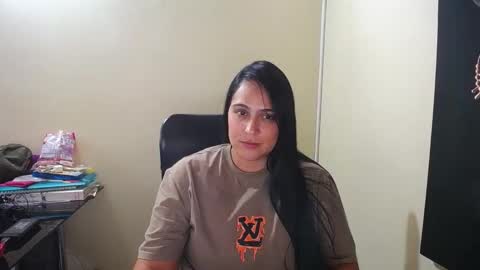 Snapshot of neny445 chatting on December 2024 06:27:02 PM kelly lopez online show from December 2024 06:27:02 PM