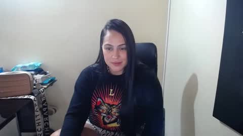 Snapshot of neny445 chatting on February 2025 01:49:02 PM kelly lopez online show from February 2025 01:49:02 PM