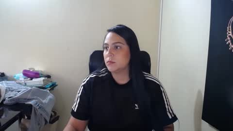 Snapshot of neny445 chatting on February 2025 01:30:01 PM kelly lopez online show from February 2025 01:30:01 PM