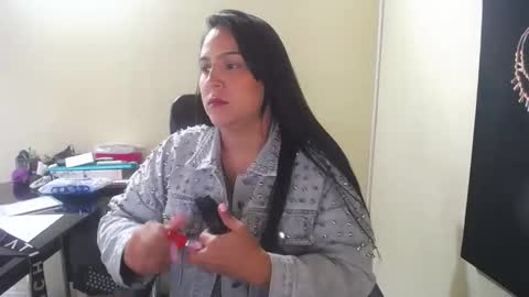 Snapshot of neny445 chatting on October 2025 02:15:01 PM kelly lopez online show from October 2025 02:15:01 PM