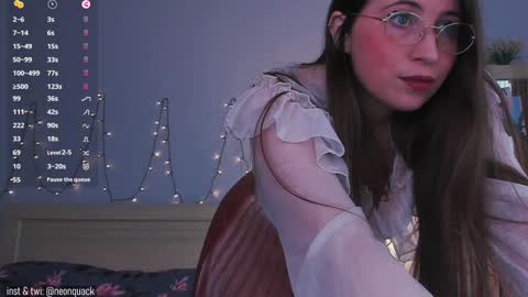 Snapshot of neonquack chatting on December 2024 11:46:01 AM Riley online show from December 2024 11:46:01 AM