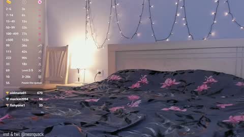 Snapshot of neonquack chatting on December 2024 02:16:02 PM Riley online show from December 2024 02:16:02 PM