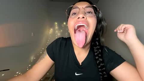 Helena    Every Friday new video for my fan club loves  online show from December 2025 06:25:02 PM