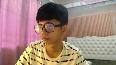 Snapshot of nerdy_nate chatting on July 2026 04:30:02 AM Ethan online show from July 2026 04:30:02 AM