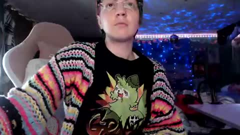 Snapshot of nerdy_squirty chatting on June 2026 06:27:02 AM NerdySquirty online show from June 2026 06:27:02 AM