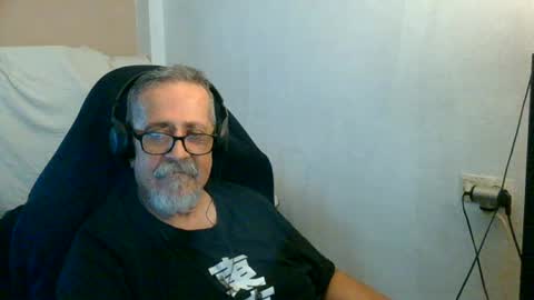 Snapshot of neron401 chatting on June 2026 02:08:01 PM neron401 online show from June 2026 02:08:01 PM