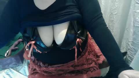 neslihan online show from February 2025 07:55:02 AM