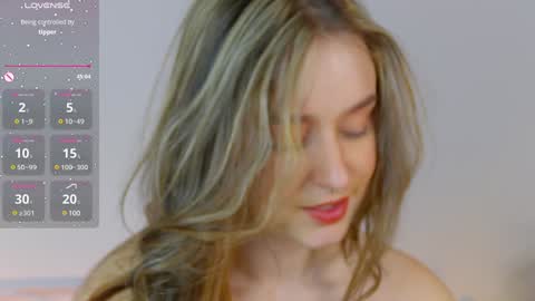 Snapshot of nestygrey chatting on February 2025 03:30:02 AM Nesty online show from February 2025 03:30:02 AM