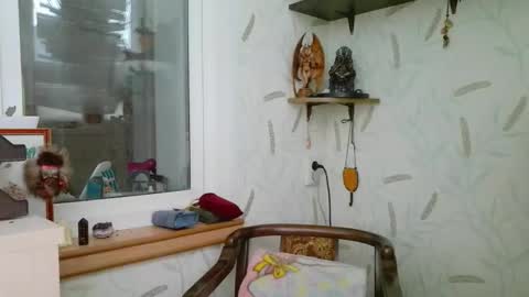 Nettie Allie online show from December 2025 12:21:02 PM