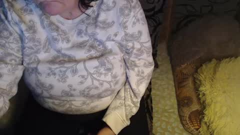 Snapshot of new_milf chatting on April 2026 03:04:02 AM Lilly online show from April 2026 03:04:02 AM