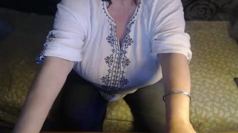 Snapshot of new_milf chatting on May 2026 02:40:02 AM Lilly online show from May 2026 02:40:02 AM