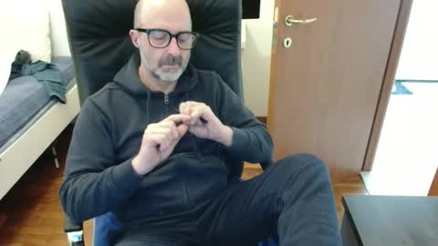 simi online show from February 2026 02:03:02 PM