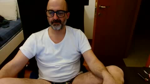 simi online show from February 2026 07:37:01 PM