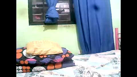 Snapshot of new_taboo_fetishqueen chatting on June 2026 02:44:02 PM mariapaula online show from June 2026 02:44:02 PM
