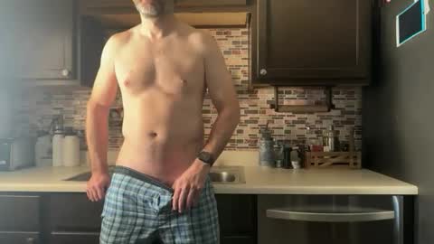 newguy_097 online show from October 2025 03:33:02 PM