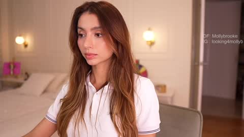 Snapshot of newmollybrooke chatting on February 2026 01:26:02 AM all my links Here online show from February 2026 01:26:02 AM