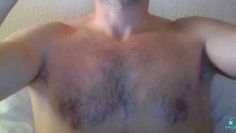 Snapshot of newtyguy90 chatting on December 2024 10:32:01 AM newtyguy90 online show from December 2024 10:32:01 AM