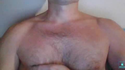 Snapshot of newtyguy90 chatting on January 2025 05:28:02 PM newtyguy90 online show from January 2025 05:28:02 PM