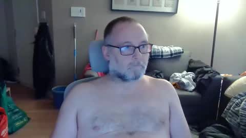 Snapshot of newvvorld chatting on June 2026 04:35:01 PM NewWorld online show from June 2026 04:35:01 PM