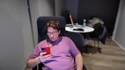 Snapshot of nextgenerationdave100 chatting on December 2024 10:06:01 PM nextgenerationdave100 online show from December 2024 10:06:01 PM