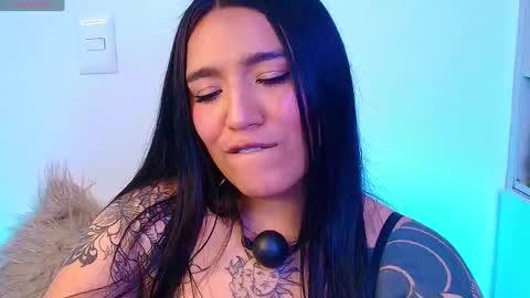 Snapshot of neytiri_san chatting on May 2026 05:20:02 PM Valery Gonzales online show from May 2026 05:20:02 PM