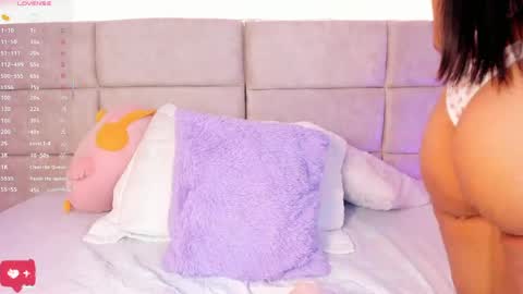 Nia online show from April 2026 12:53:02 PM