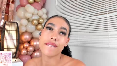 Nia online show from February 2025 07:07:01 PM