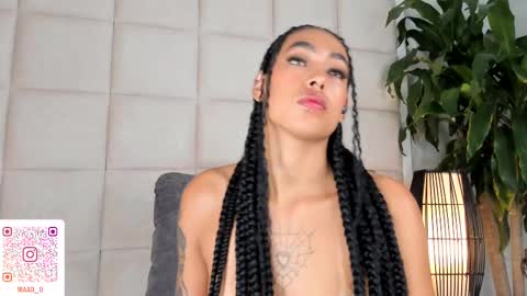 Nia online show from February 2025 06:37:01 PM