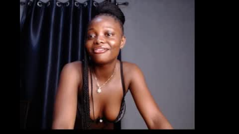 Niababy5 online show from April 2026 05:11:01 PM