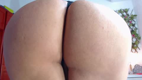 niabussethxxx online show from February 2025 05:45:02 AM