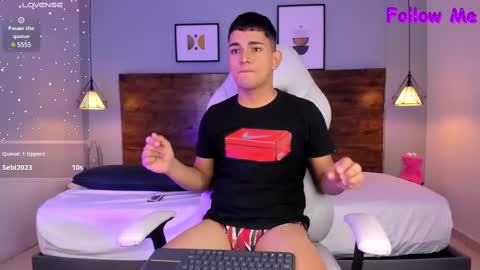 Snapshot of niall_falcon chatting on February 2025 04:24:01 PM Niall online show from February 2025 04:24:01 PM