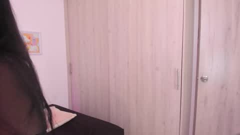 Snapshot of nianoretti chatting on January 2026 04:23:02 PM Nia online show from January 2026 04:23:02 PM