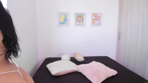 Snapshot of nianoretti chatting on January 2026 04:33:02 PM Nia online show from January 2026 04:33:02 PM