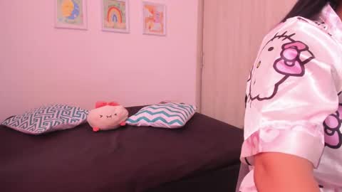  Nia  online show from March 2026 03:41:01 PM