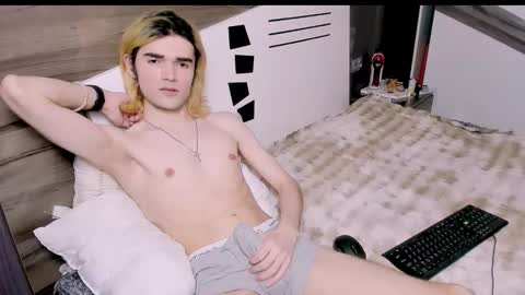 Nick PVT is open FanslyTwitter - Nic kycb online show from March 2026 01:03:02 PM