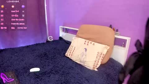 Nica online show from November 2025 10:10:02 AM