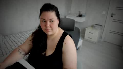 Snapshot of nicara_ chatting on June 2026 09:45:01 AM nicara_ online show from June 2026 09:45:01 AM