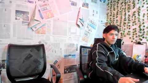 Snapshot of nice_boys11 chatting on July 2026 01:46:02 PM nice_boys11 online show from July 2026 01:46:02 PM