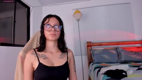 Snapshot of nice_day_ chatting on September 2025 12:00:02 AM day  online show from September 2025 12:00:02 AM