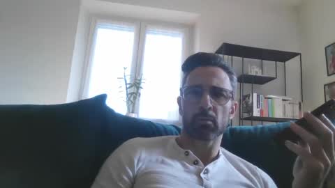 nicefrenchguy79 online show from November 2025 10:14:02 AM