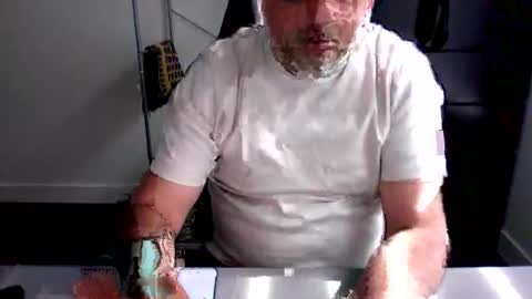 Snapshot of nicehornymaroc chatting on May 2026 02:22:01 PM nicehornymaroc online show from May 2026 02:22:01 PM