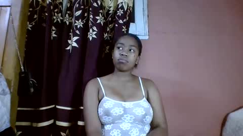 Snapshot of nicelly01 chatting on April 2026 06:39:01 AM nicelly01 online show from April 2026 06:39:01 AM