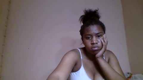 Snapshot of nicelly01 chatting on May 2026 05:10:02 PM nicelly01 online show from May 2026 05:10:02 PM