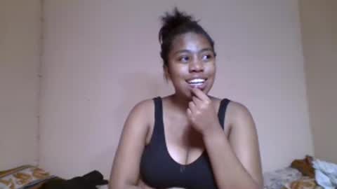 Snapshot of nicelly01 chatting on May 2026 08:06:02 PM nicelly01 online show from May 2026 08:06:02 PM